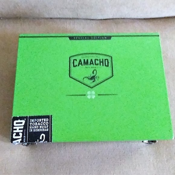Suenos de Saundra Upcycled Rare Camacho Cigar Box Storage/ Stash Box - Picture 1 of 9
